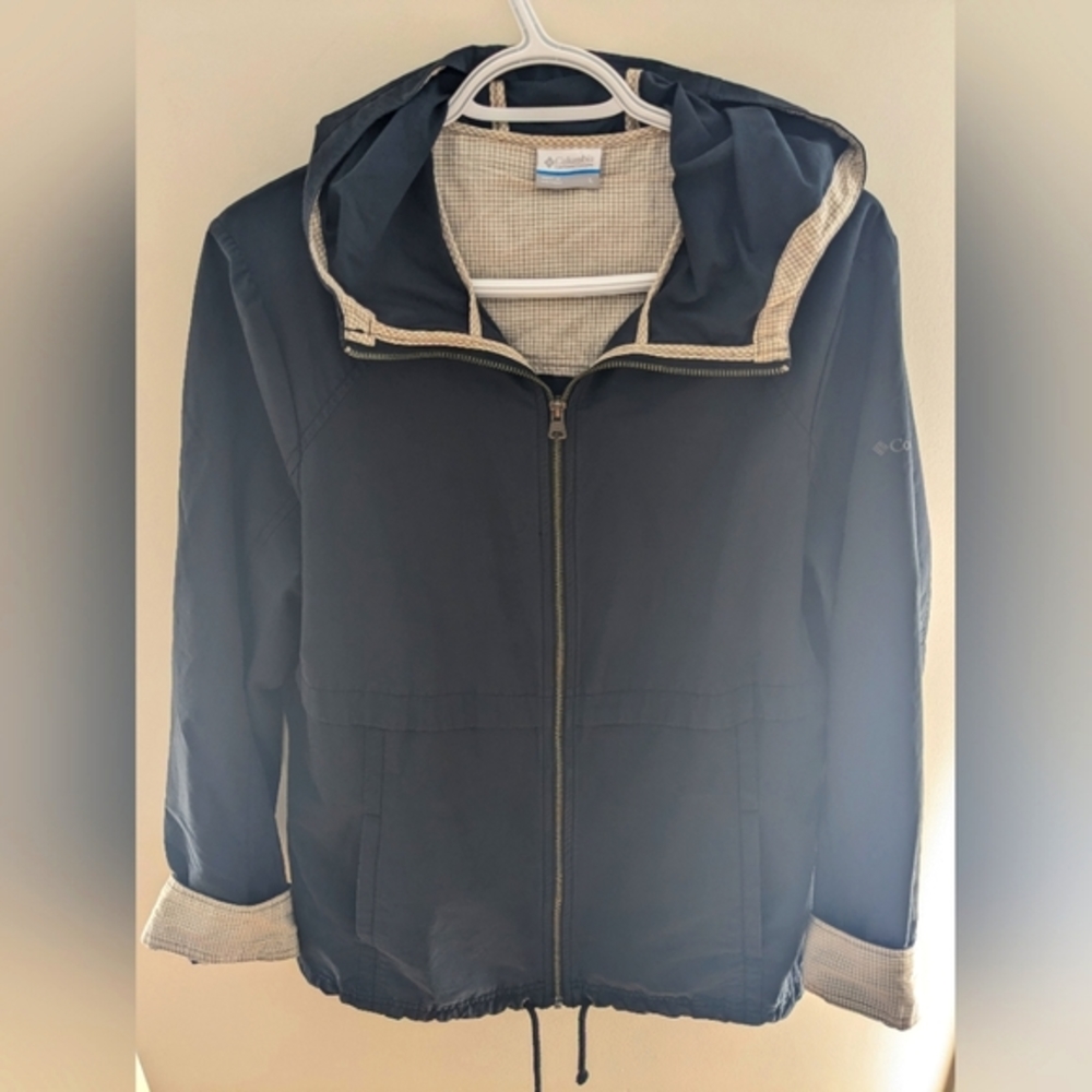 Columbia Navy Blue and Cream Windbreaker Light Zip Up Hooded Jacket Size L